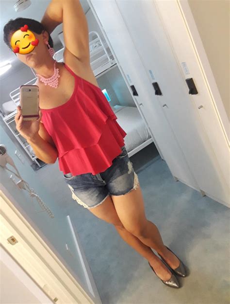 Here S Me At A Hostel A While Back There S Nothing Like Getting In A Hot Tub Wearing A Women S