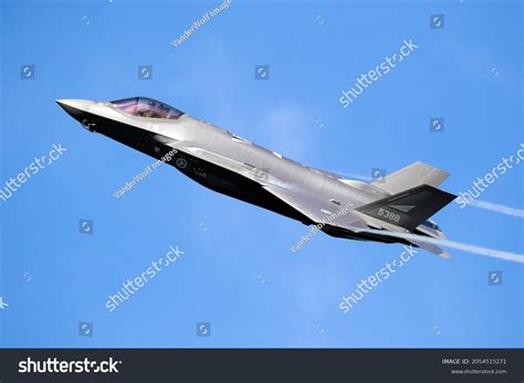 Lockheed Martin F35 Lightning Ii Stealth Stock Photo 2054515271 | Shutterstock