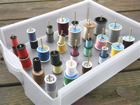 secret life   busy bees diy thread holder