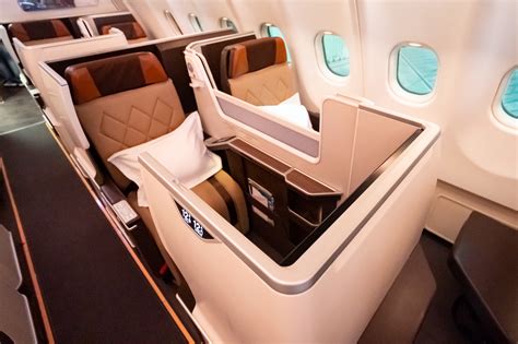 Review Oman Air A330 Business Class Dubai Muscat Points From The