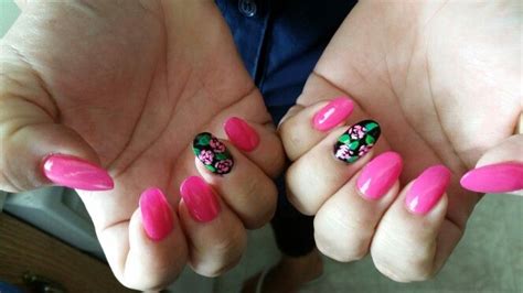 Love How They Turned Out Hot Pink Roses Nails Pink Roses