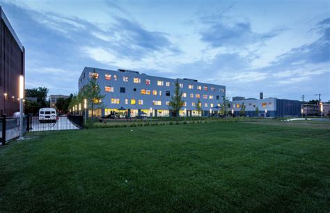 Gallery of Lycée Français de Chicago / STL Architects - 3