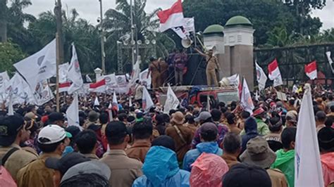 Ribuan Perangkat Desa Banyumas Berangkat Aksi Ke Jakarta Tuntut