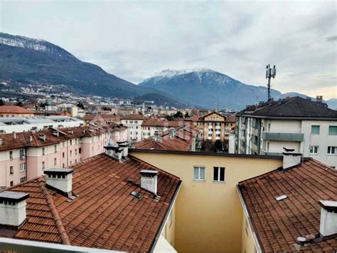 Vendita Appartamento Trento Trilocale In Via Perini Buono Stato