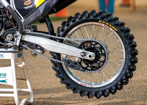 Mxa Team Tested Dunlop Geomax Mx14 Scoop Tire Motocross Action Magazine