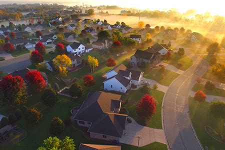 5 Benefits of Choosing a Suburban Life Over City Living