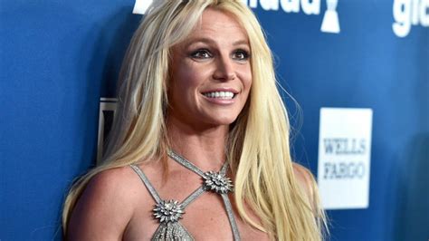 Britney Spears Goes Nude In Nsfw Photos Free Woman Energy 1035 Ktu