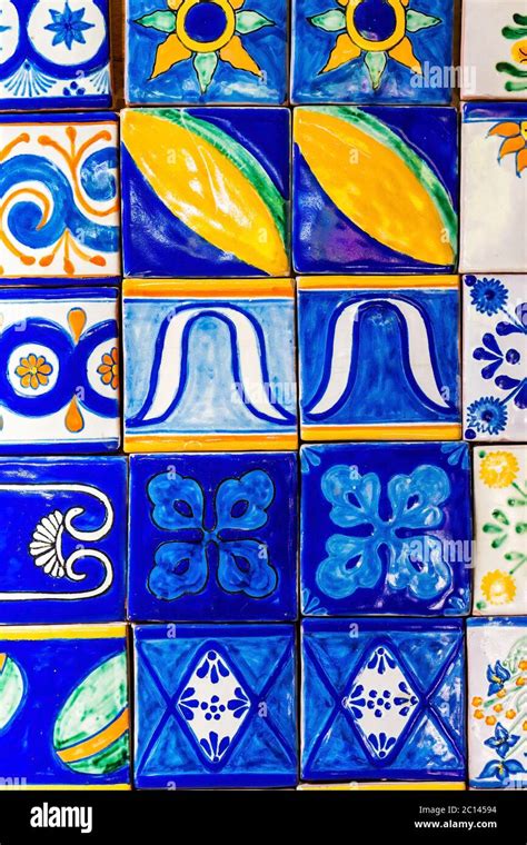 Azulejos De Cerámica Talavera Amarillo Azul Colorido Decoraciones Nativas Puebla México La