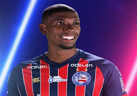 Bahia Ba Bahia Oficializa Kanu Como Terceiro Refor O Para A Temporada