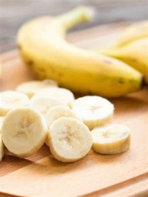 Plantains Vs Bananas 5 Differences That Set Them Apart