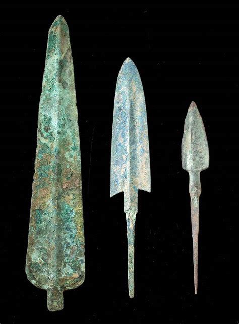 3 Ancient Near Eastern & Luristan Bronze Spear Heads Auction