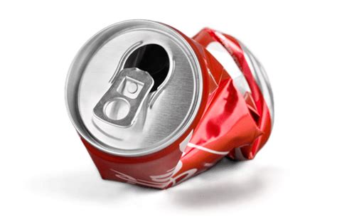 Télécharger Canette écrasée Coca Cola vue de face PNG transparent