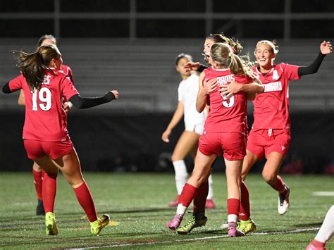 Greisen's Penalty Kick The Difference In New Canaan's Second Round Win