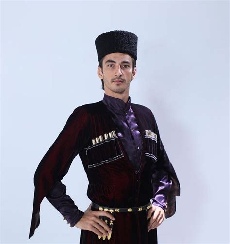 Азербайджанец.Азербайджанский национальный костюм. Azerbaijan.