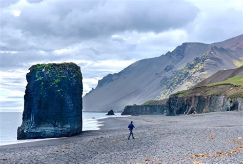 13 Best Iceland Beaches And Lighthouses The Glovetrotters