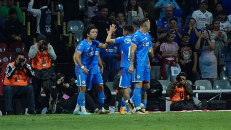 Liga Mx Cruz Azul Vence 3 2 Al Santos Perdiendo Los De Torreón Amarran Repechaje 24 Horas