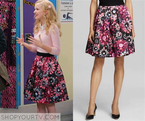 Liv And Maddie Fashion Outfits Clothing And Wardrobe On Disneys Liv