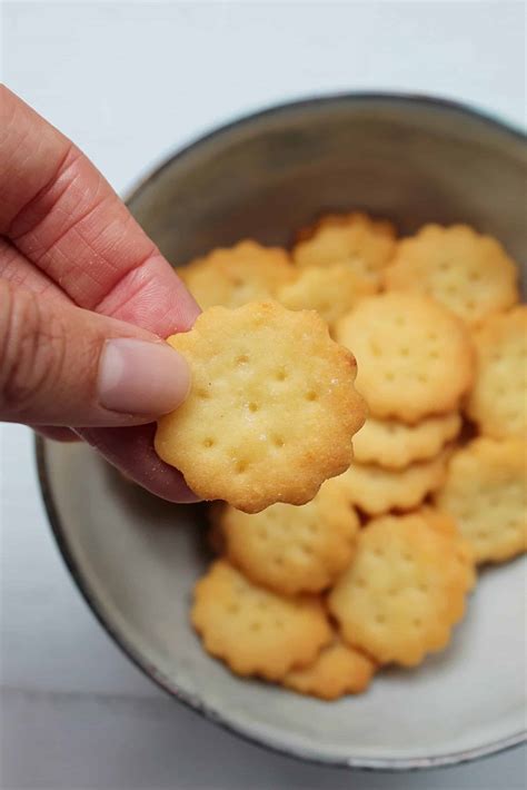 Gluten Free Mini Cheddars Cheese Ritz Cracker Recipe The Gluten