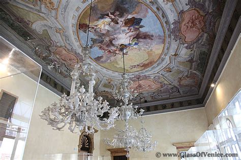 History and Grandeur of Murano Glass Chandeliers | Everything About Venice and Murano Glass