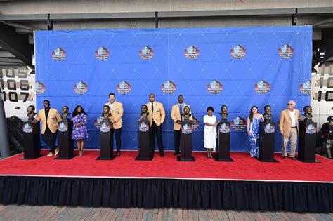 NFL Hall of Fame welcomes Class of 2022 inductees