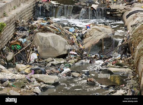 Nepal pollution hi-res stock photography and images - Alamy