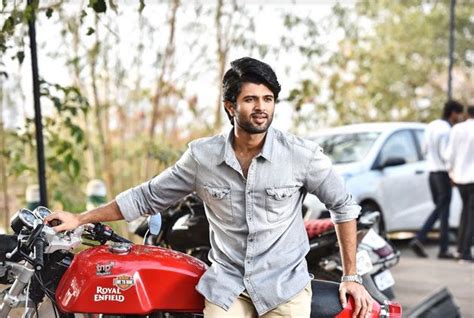 Geetha Govindam Movie Posters Vijay Devarakonda Indian Tv Actress