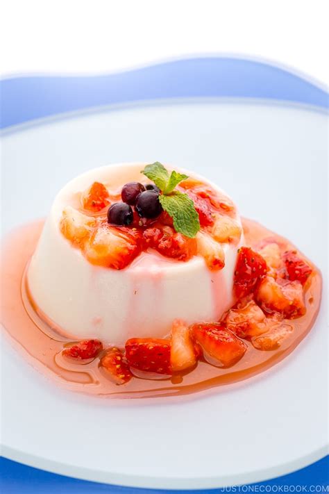 Japanese Custard Pudding 蒸しプリン • Just One Cookbook