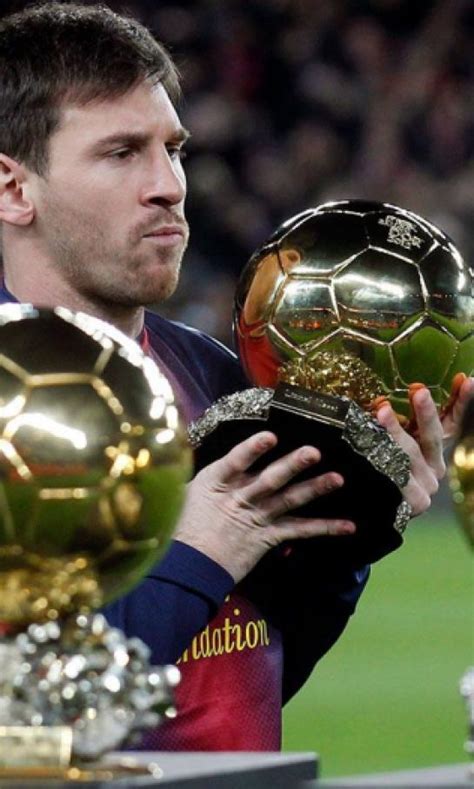 Lionel Messi El Gigante De Oro