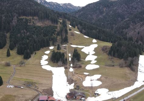 Neve in arrivo su Alpi e Appennini ma in montagna è un inverno drammatico