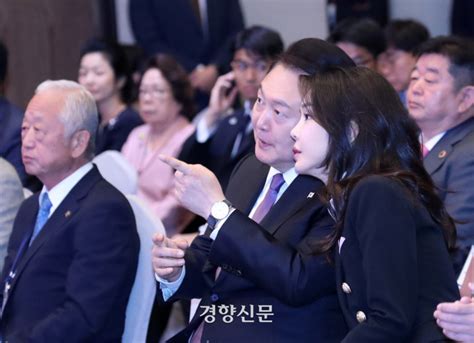 민주당 “윤 대통령 김건희 여사 모녀 도이치모터스 수익 몰랐나”