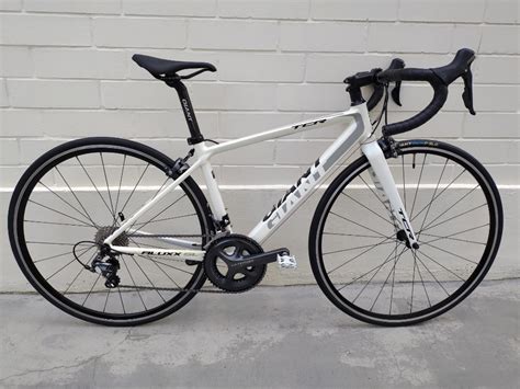 Giant Tcr Aluxx Sl Shimano Ultegra 6800 11 Speed Aluminium Road Bike Sports Equipment Bicycles