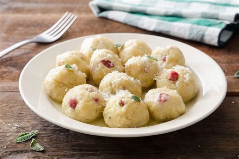 Ricetta Gnocchi Di Pane Al Salame Cucchiaio D Argento