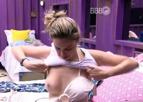 Ana Paula Do Big Brother Brasil 16 Pagando Peitinho Porno Carioca