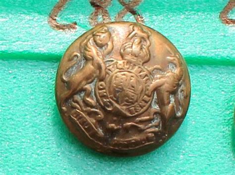 Bouton Uniforme Militaire Anglais Armoirie Blason Lion Licorne