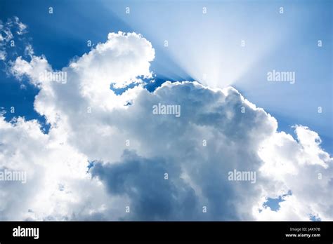 light rays from clouds Stock Photo - Alamy