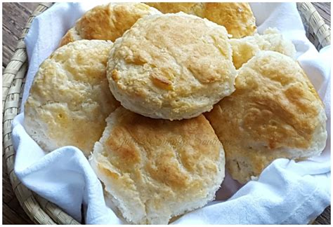 Julia's Simply Southern: Southern Buttermilk Biscuits