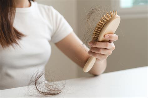 Ini Penyebab Rambut Rontok Pada Remaja Dan Cara Mengatasinya