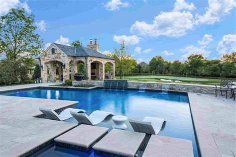 Trends In Luxury Pool Design For Upscale Dallas Homes