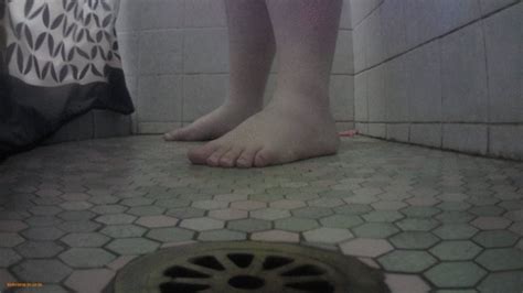 BBW Shower Feet LaLa Delilah Clips Sale