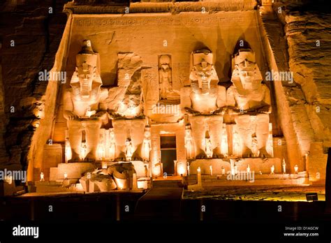 rameses II temple Stock Photo - Alamy