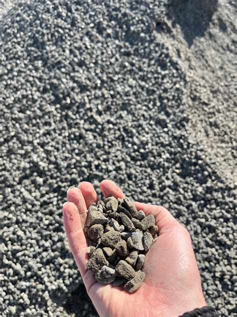 Vista Materials: Mulch, Soil, Gravel & More – VISTA MATERIALS