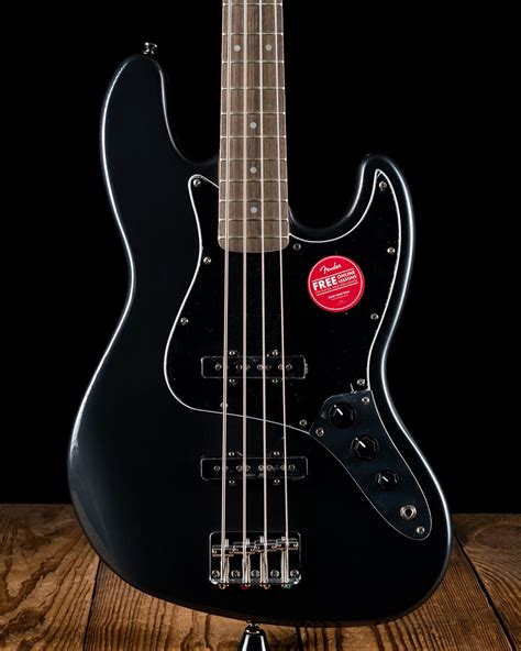 Squier Affinity Series Jaguar Bass H Maple Black