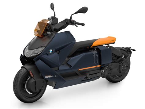 BMW CE 04 Electric Scooter Launched In India For Rs 14 90 000 Stuff