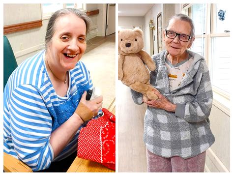 Beautiful Smiles in the Memory Care Unit - Liberty Nursing Centers