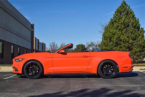 Ford Mustang S550 Orange Niche Essen M147 Wheel Front