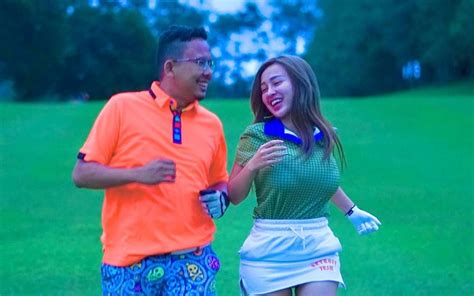 Momen Cupi Cupita Diajari Calon Suami Tajir Main Golf Jadi Sorotan