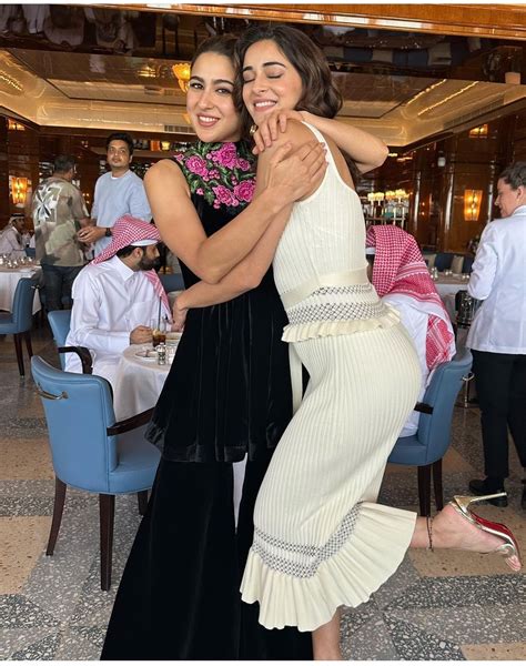 With Sara Ali Khan Flaunting Her Amazing Ass R AnanyaPandeyOfficial