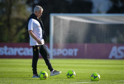 Ritiro In Portogallo Lallenamento Della Roma Foto Gallery