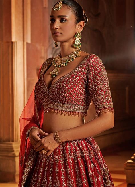 Deep Red Raw Silk Bridal Lehenga Set Outfit Ideen Outfit Indische