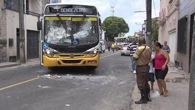 Batv Salvador Moradores Protestam Na Ribeira Ap S Morte De Morador